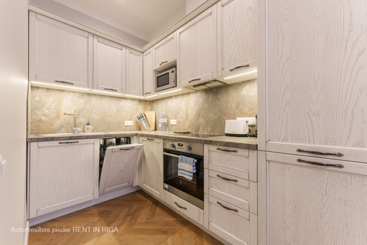 Sludinājumi. Piedāvājam ekskluzīvus 3-istabu apartamentus Rīgas centrā, jaunā rekonstruētā projektā Pernavas Cena: 221130 EUR Foto #6