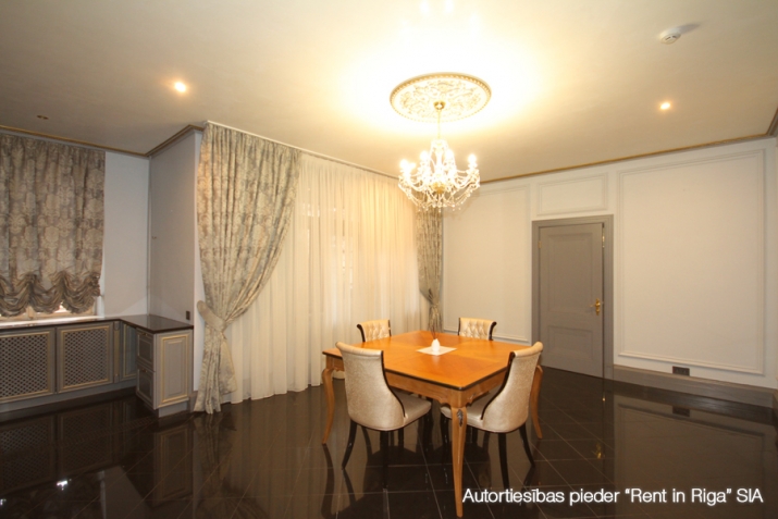 Sludinājumi. Pārdod 3 istabu dzīvokli klusajā centrā, Ausekļa ielā 3, Rīgā. - Augstais pirmais stāvs - Kopējā Cena: 272000 EUR Foto #9