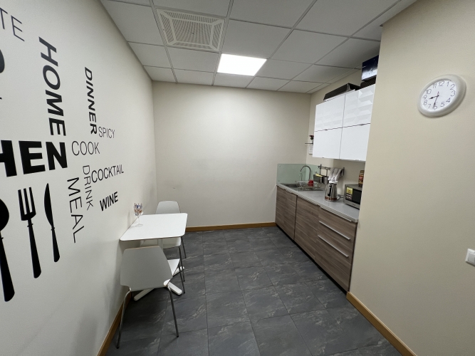 Sludinājumi. Piedāvājumā biroja telpas Tērbatas iela 74a.  + 2. stāvs; + Lieliska lokācija pilsētas centrā; + Cena: 259 EUR/mēn Foto #5