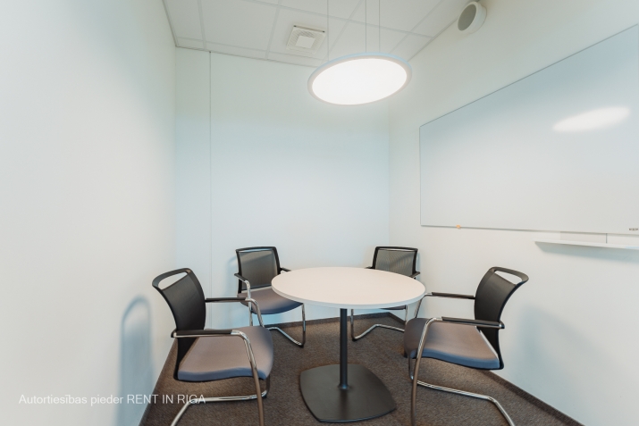 Sludinājumi. Atvērta tipa biroja telpas biroju ēkas Place Eleven.  Plānojums - atvērta tipa (open space) telpas, Cena: 8528 EUR/mēn Foto #8