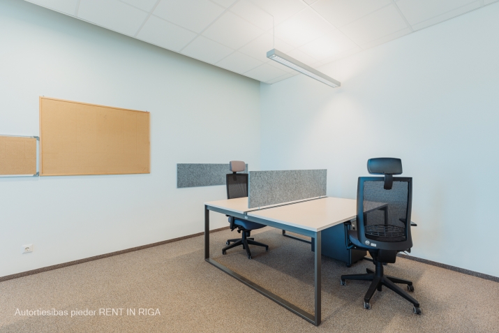 Sludinājumi. Atvērta tipa biroja telpas biroju ēkas Place Eleven.  Plānojums - atvērta tipa (open space) telpas, Cena: 8528 EUR/mēn Foto #9