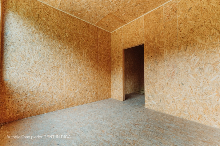 Sludinājumi. Piedāvājam iegādāties dvīņu mājas daļu meža ielokā  ideāls variants tiem, kas novērtē klusumu un Cena: 110000 EUR Foto #5