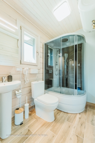 Sludinājumi. Jauna, pilnībā aprīkota brīvdienu māja ar 7 HA lielu zemi.  Ainaviska, skaista un neskarta vieta.  Cena: 79000 EUR Foto #8