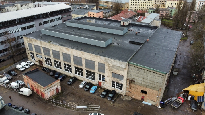 Sludinājumi. Iznomā neapkurināmas noliktavas/ražošanas telpas  Centrā, Barona un Zemitāna ielu krustojumā.  + Cena: 4500 EUR/mēn Foto #2