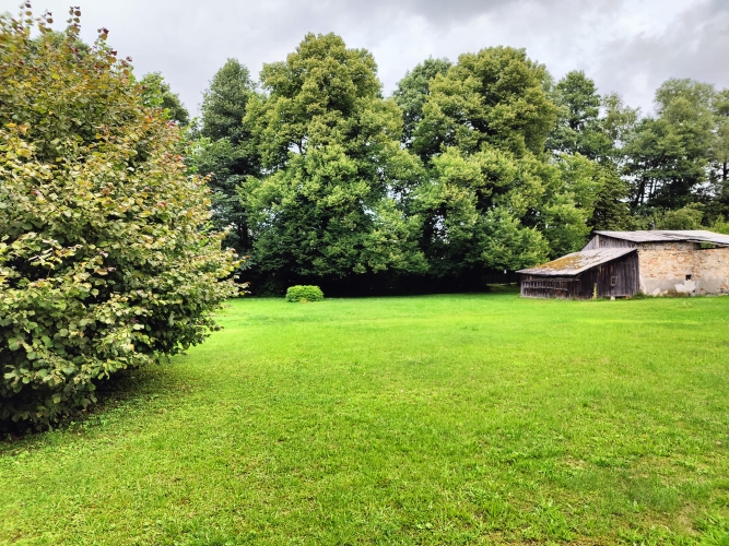 Sludinājumi. Zemes gabals klusā vietā savrupmājas būvniecībai.  Taisnstūra formas, kopts, līdzens fasādes zemes Cena: 77000 EUR Foto #1