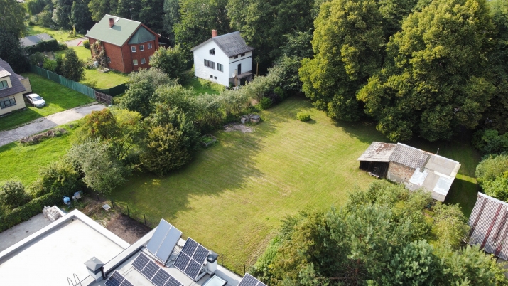 Sludinājumi. Zemes gabals klusā vietā savrupmājas būvniecībai.  Taisnstūra formas, kopts, līdzens fasādes zemes Cena: 77000 EUR Foto #5