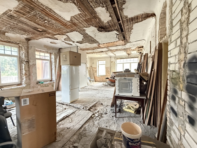 Sludinājumi. Pārdod dzīvokli augstajā pirmajā stāvā  Maskavas ielā, Rīgā  Piedāvājumā īpašums fasādes mājā Cena: 96000 EUR Foto #4