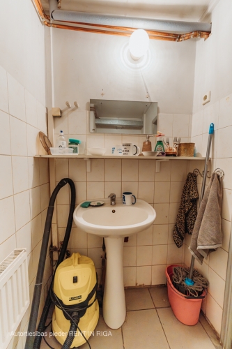 Sludinājumi. Iznomā telpas Pērnavas ielā, Grīziņkalnā ar ieeju no ēkas fasādes.  Telpu plānojums sastāv no Cena: 500 EUR/mēn Foto #8