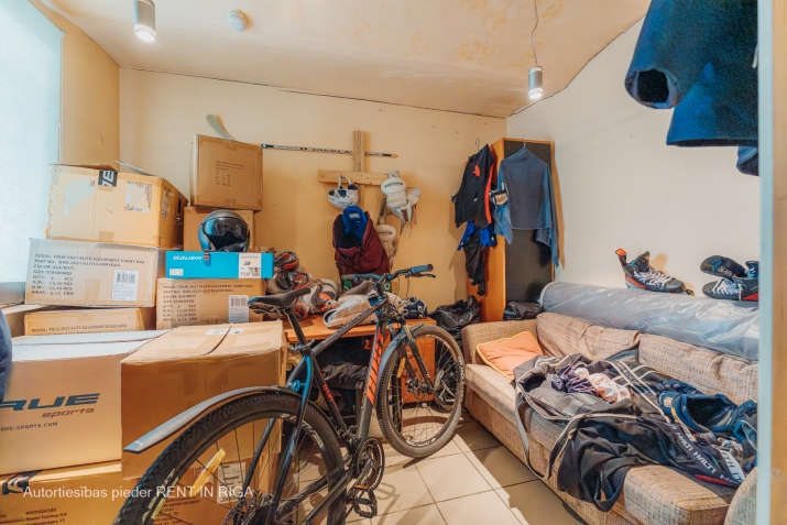 Sludinājumi. Iznomā telpas Pērnavas ielā, Grīziņkalnā ar ieeju no ēkas fasādes.  Telpu plānojums sastāv no Cena: 500 EUR/mēn Foto #6