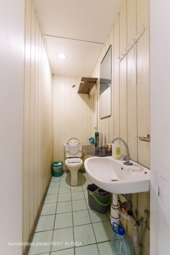 Sludinājumi. Biroja vai veikala telpas izdevīgā lokācijā.  Foto informatīvs, piedāvājam blakus telpas šajā pat Cena: 160 EUR/mēn Foto #8