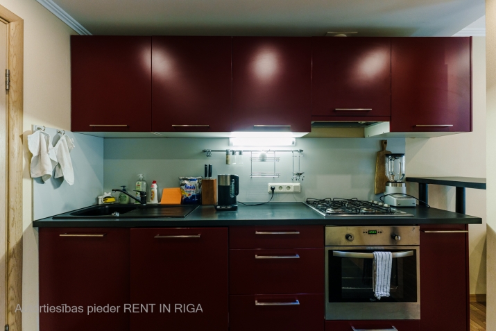 Sludinājumi. Dzīvoklis ar stāvvietu pagalmā, Klusajā centrā.  Pārdod dzīvokli, kas atrodas klusā pagalmā, 2 Cena: 184000 EUR Foto #7