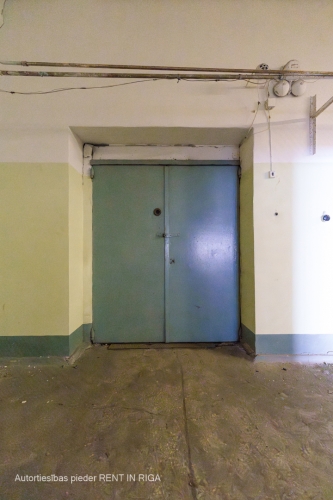 Sludinājumi. Iznomā ražotnes telpas Rīgas Brīvostas tuvumā.   Sākot ar 600 kvm iznomājam telpas Cena: 1500 EUR/mēn Foto #5