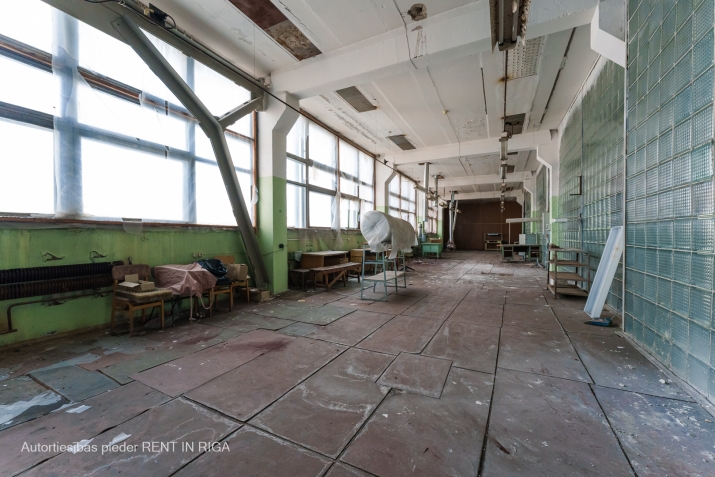 Sludinājumi. Iznomā ražotnes telpas Rīgas Brīvostas tuvumā.   Sākot ar 600 kvm iznomājam telpas Cena: 5300 EUR/mēn Foto #3