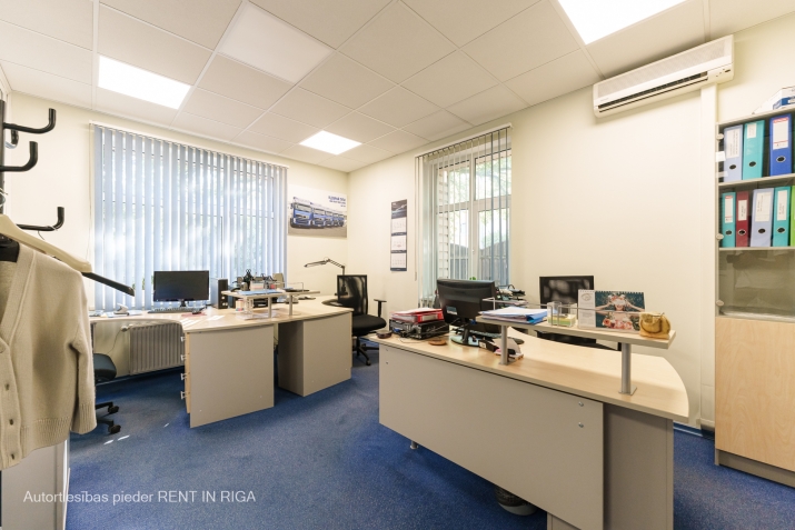 Sludinājumi. Iznomā biroja ēku ar teritoriju Teikā. Autonoms, atsevišķi stāvoš īpašums labā lokācijā. Blakus Cena: 3863 EUR/mēn Foto #8