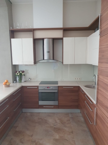 Sludinājumi. Ties pārdots 145, 6 m2 dzīvoklis Rīgas klusajā centrā ar stāvvietu pagalmā. Projekts Parkside, pie Cena: 330000 EUR Foto #8