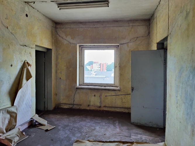 Объявление. Iznomā renovējamas biroju telpas.  Ilgtermiņā iznomā 3 stāvus no 4 administratīvajā ēkā bijušajā Цена: 1530 EUR/мес. Foto #7