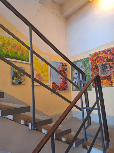 Sludinājumi. Multifunkcionāla ēka.  Pārdodas 4 stāvu ēka, kurā atrodas Vesko veikals, frizētava, deju studija, Cena: 375000 EUR Foto #8