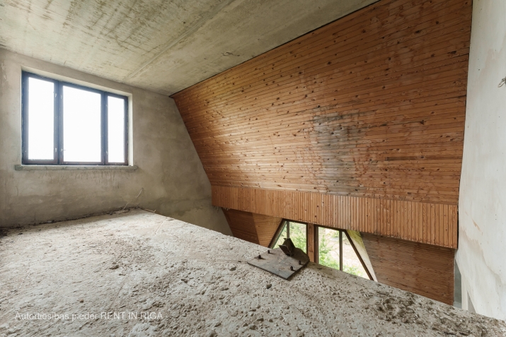 Sludinājumi. Tiek pārdota nepabeigta māja ar zemi gleznainā Mūsas upes krastā.  Piedāvājums sastāv no 720 m2 Cena: 75000 EUR Foto #7