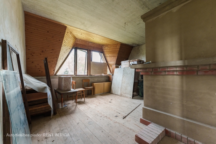 Sludinājumi. Tiek pārdota nepabeigta māja ar zemi gleznainā Mūsas upes krastā.  Piedāvājums sastāv no 720 m2 Cena: 75000 EUR Foto #4