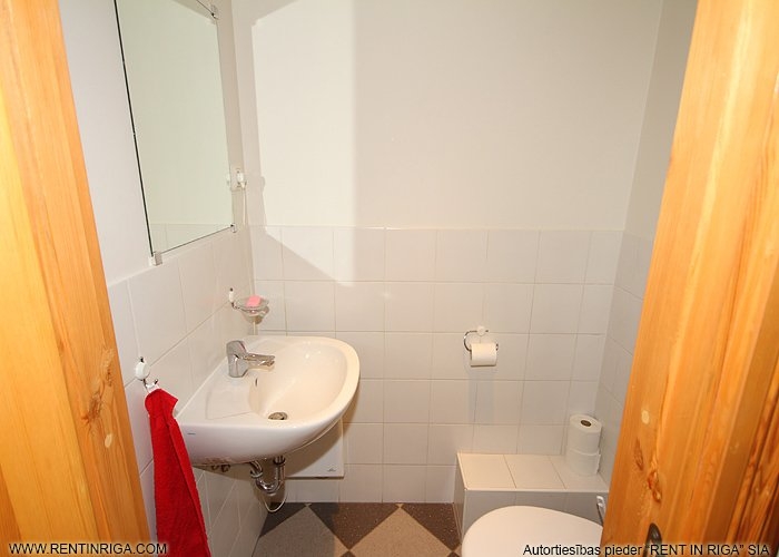 Объявление. Nomai tiek piedāvātas labas biroja telpas vēsturiskā namā, kas atrodas uz Tirgoņu ielas. Ceturtā Цена: 499 EUR/мес. Foto #6