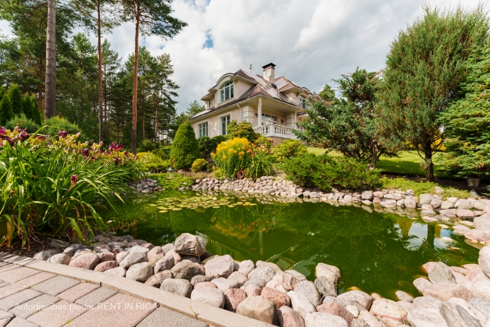 Sludinājumi. Grezna privātmāja Sunīšos.  Māja atrodas klusā vietā, meža malā. Apkārtējie kaimiņi patīkami un Cena: 499000 EUR Foto #5