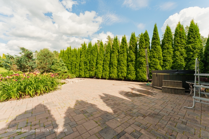 Sludinājumi. Grezna privātmāja Sunīšos.  Māja atrodas klusā vietā, meža malā. Apkārtējie kaimiņi patīkami un Cena: 499000 EUR Foto #6