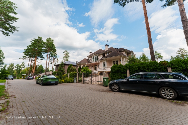 Sludinājumi. Grezna privātmāja Sunīšos.  Māja atrodas klusā vietā, meža malā. Apkārtējie kaimiņi patīkami un Cena: 499000 EUR Foto #7