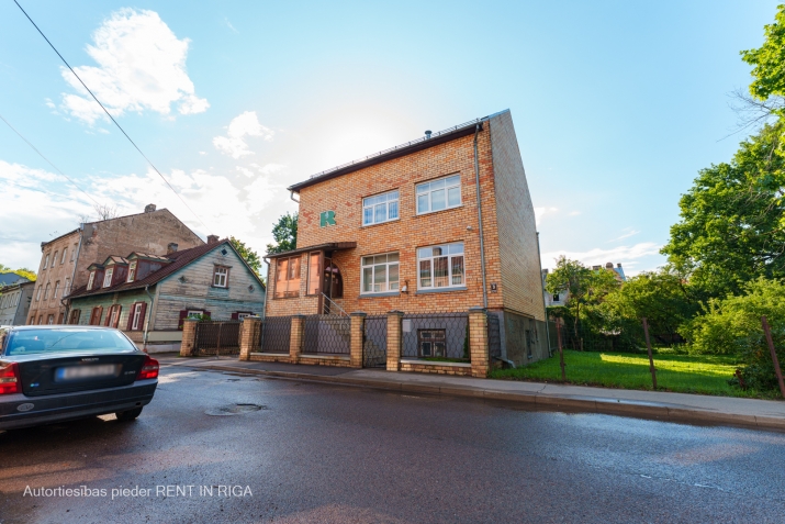 Sludinājumi. Pārdod biroju ēku Āgenskalnā, Āgenskalna tirgus un Stradiņa slimnīcas tuvumā.  + Investīcijas Cena: 280000 EUR Foto #3