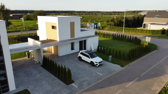 Объявление. Продаём современный частный дом с тремя спальнями в Пиньках, идеальное месторасположение между Цена: 312000 EUR Foto #5