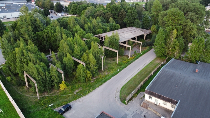 Sludinājumi. Pārdod 2 blakus esošus zemes gabalus (JC4).  Īpašumā ietilpst: + Buļļu iela 72 - zeme ar nepabeigtu Cena: 800000 EUR Foto #7