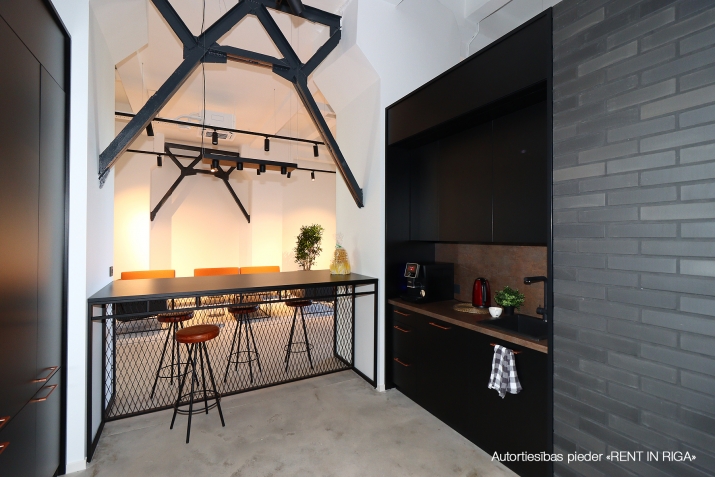 Объявление. no 2024. gada vasaras pieejamas unikālas telpas jaunā, industriāla stila kvartālā.  Telpu nosaukums Цена: 1812 EUR/мес. Foto #9