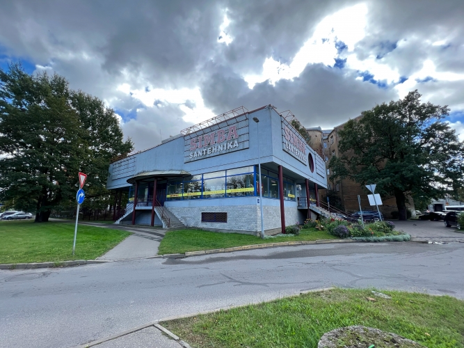 Sludinājumi. Nomai tiek piedāvāta komercēka pašā Rīgas centrā!  Ēka ar kopējo platību 1450.4m2 atrodas Dzirnavu Cena: 10000 EUR/mēn Foto #3