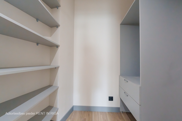 Sludinājumi. Jauns  dzīvoklis renovētajā projektā Agenskalnā.  Lieliskā lokācija un pārdomāts dzīvokļu Cena: 160720 EUR Foto #9