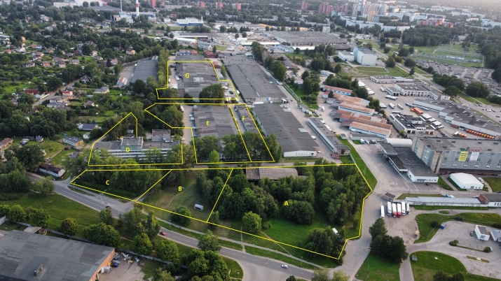 Sludinājumi. Pārdod 4 stāvu biroju ēku ar zemi 0.6350 ha.  Īpašumā ietilpst: (C) Buļļu iela 70a - parks bez Cena: 2.3e+06 EUR Foto #8