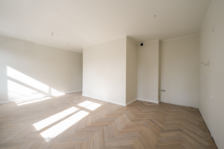 Sludinājumi. Pārdošanā 3 istabu dzīvoklis šarmantajā Āgenskalnā!   Rīgas koka arhitektūras pērle  dzīvojamā ēka Cena: 229120 EUR Foto #6