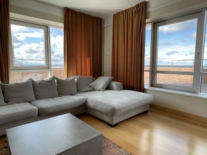 Sludinājumi. Tiek izīrēts penthaus tipa dzīvoklis ēkas 29.stāvā!  130 m2 dzīvoklī ir iekārtota: - priekštelpa; - Cena: 1700 EUR/mēn Foto #7