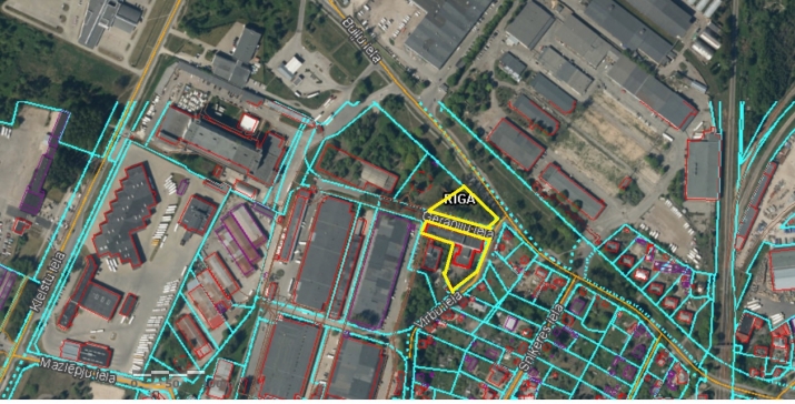 Sludinājumi. Pārdod 4 stāvu biroju ēku ar zemi 0.6350 ha.  Īpašumā ietilpst: (C) Buļļu iela 70a - parks bez Cena: 2.3e+06 EUR Foto #9