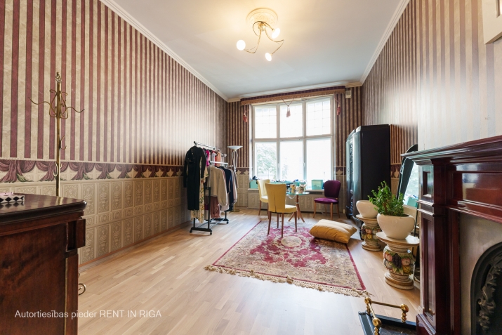 Sludinājumi. Ekskluzīvs Dzīvoklis Klusajā Centrā   Ikvienam, kurš meklē augstākās klases dzīvesveidu un Cena: 670000 EUR Foto #6