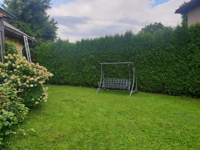 Sludinājumi. Tiek pārdota divstāvu māja ar platību 245 kv. m klusā rajonā Jūrmalā-Valteros. Blakus upe 150 Cena: 250000 EUR Foto #3