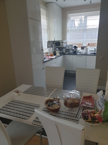 Sludinājumi. Tiek pārdota divstāvu māja ar platību 245 kv. m klusā rajonā Jūrmalā-Valteros. Blakus upe 150 Cena: 250000 EUR Foto #8