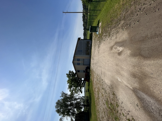 Объявление. Здание завода, которое можно перестроить под гостиницу или апартаменты.  Здание введено в Цена: 249000 EUR Foto #5