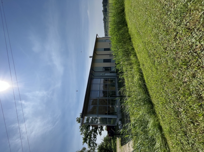 Объявление. Здание завода, которое можно перестроить под гостиницу или апартаменты.  Здание введено в Цена: 249000 EUR Foto #2