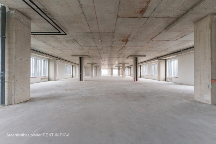 Sludinājumi. Jauns biroju komplekss Dzelzavas ielā ar privātu terasi.  + Plašas \'OPEN SPACE\' telpas\' + Cena: 4160 EUR/mēn Foto #7