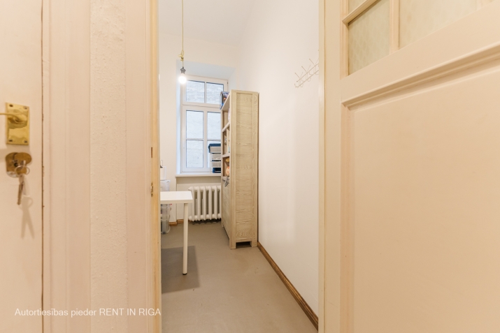 Sludinājumi. Pārdod 4 istabu dzīvokli renovētā vēsturiskā ēkā pašā Rīgas sirdī.  Dzīvoklī ir veikts remonts un Cena: 171000 EUR Foto #7