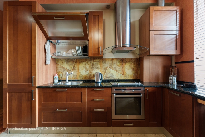 Объявление. Продаётся двухкомнатная квартира в самом сердце Старой Риги, по адресу: улица Скарню 9.  Цена: 215000 EUR Foto #6