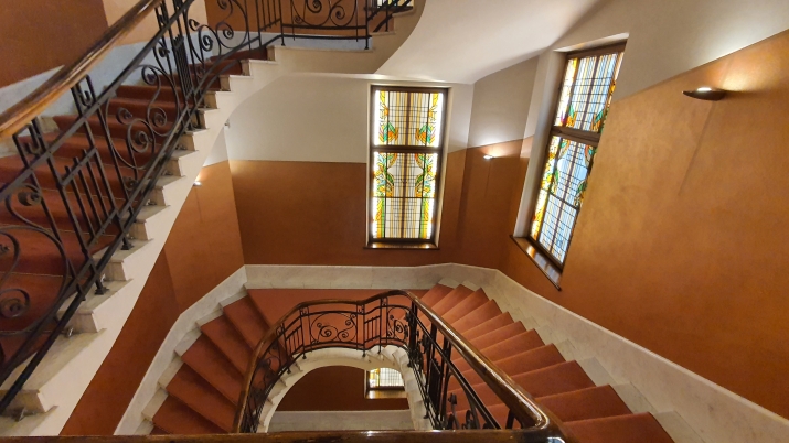 Sludinājumi. Birojs Vecrīgā, renovētā ēkā, 3. stāvā (ieeja no ēkas fasādes).  + Platība sastāv no open space Cena: 11435 EUR/mēn Foto #6