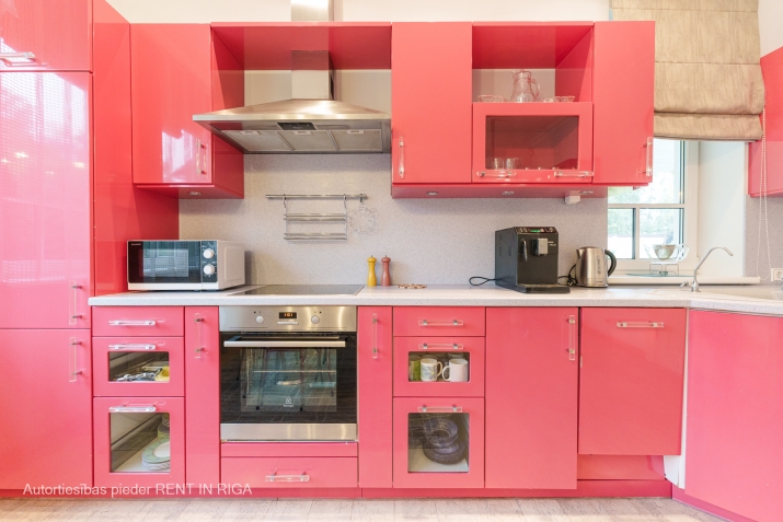 Sludinājumi. Ekskluzīva māja, klusajos Vaivaros.  Māja atrodas klusā vietā ar inteliģentiem kaimiņiem. Līdz Cena: 470000 EUR Foto #9