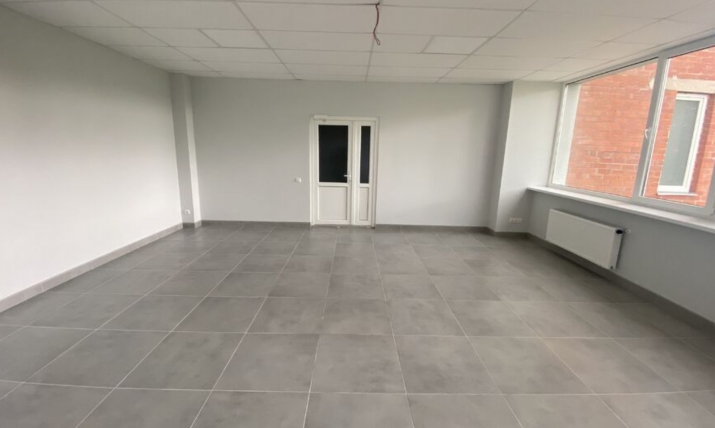 Объявление. Jelgavas mašīnbūves rūpnīcā, Barona ielā 40 piedāvājam nomāt kvalitatīvas biroja telpas 5. stāvā. Цена: 123 EUR/мес. Foto #2