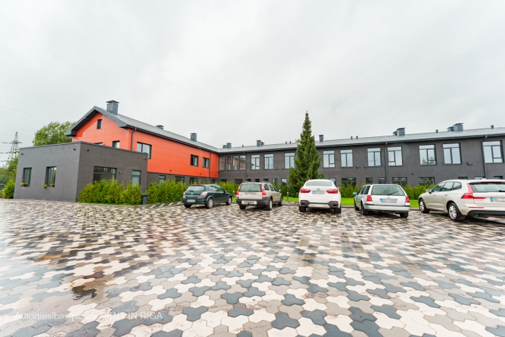 Sludinājumi. Vēlaties dzīvot mūsdienīgā dzīvoklī, kvalitatīvā mājā, kas atrodas klusā, mierīgā vidē un tuvu Cena: 80000 EUR Foto #2