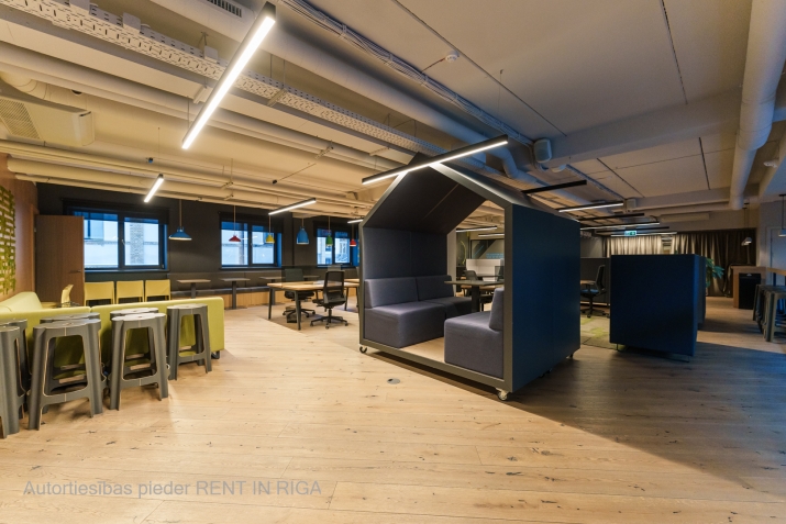 Sludinājumi. Biroja telpas E. Birznieka - Upīša ielā 21.  + Gaumīgi un kvalitatīvi iekārtotas un uzreiz pieejams Cena: 3300 EUR/mēn Foto #1